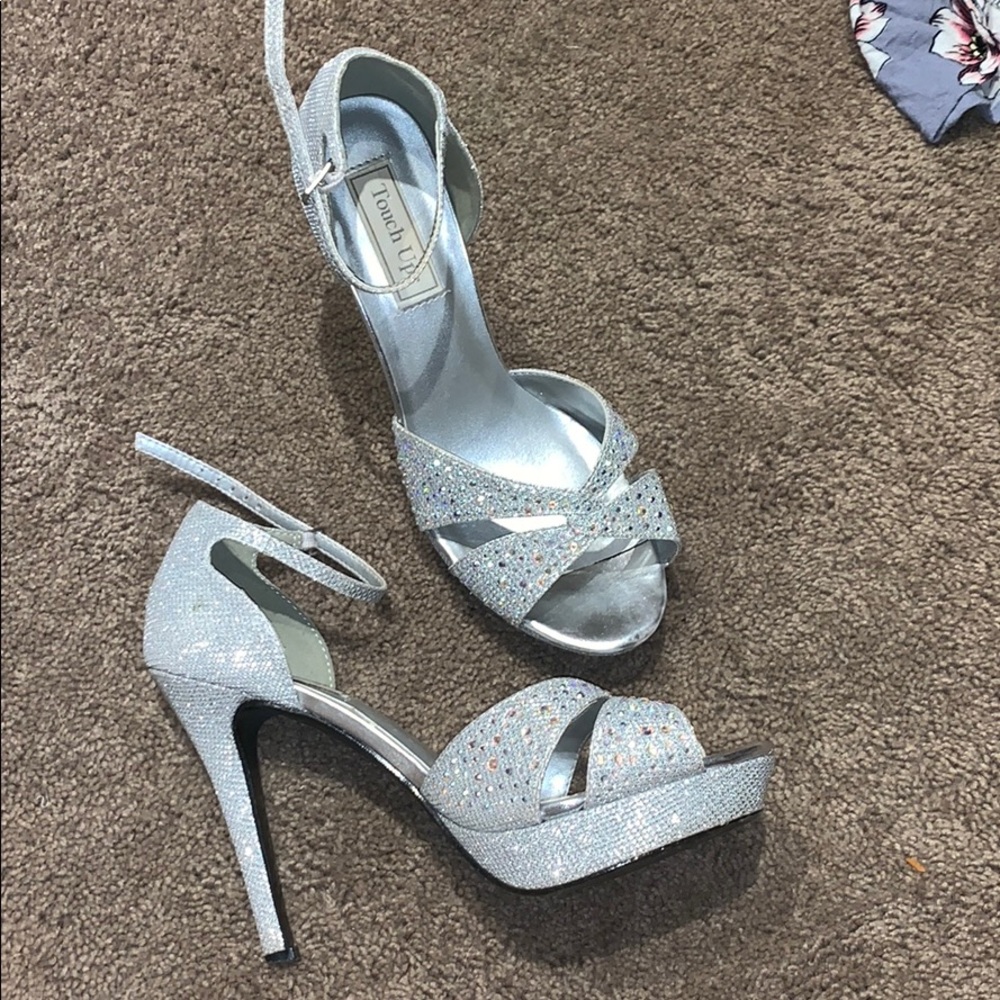 Touch-Ups silver Stilettos